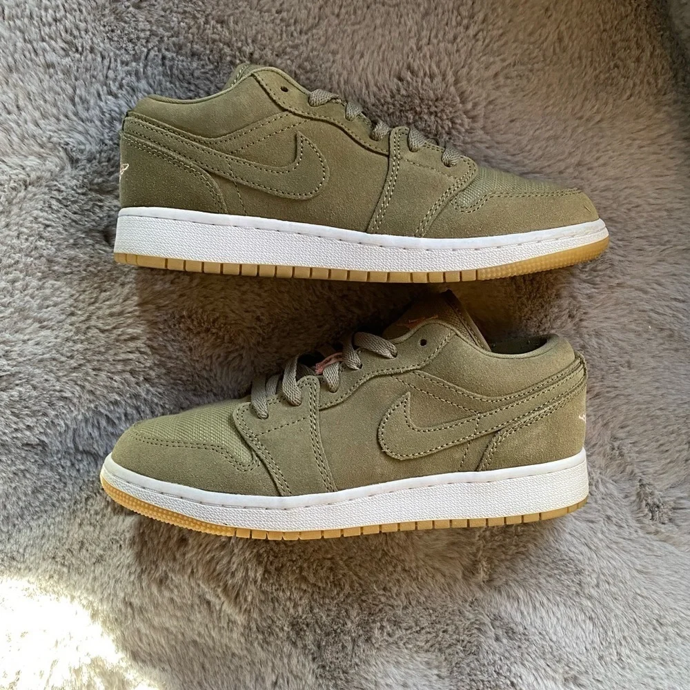 Air Jordan 1 GS Low “Trooper bleached coral” Nike shoes